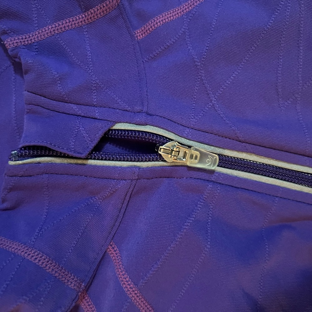 Kirkland large, Athletic Jacket - Picture 6 of 7
